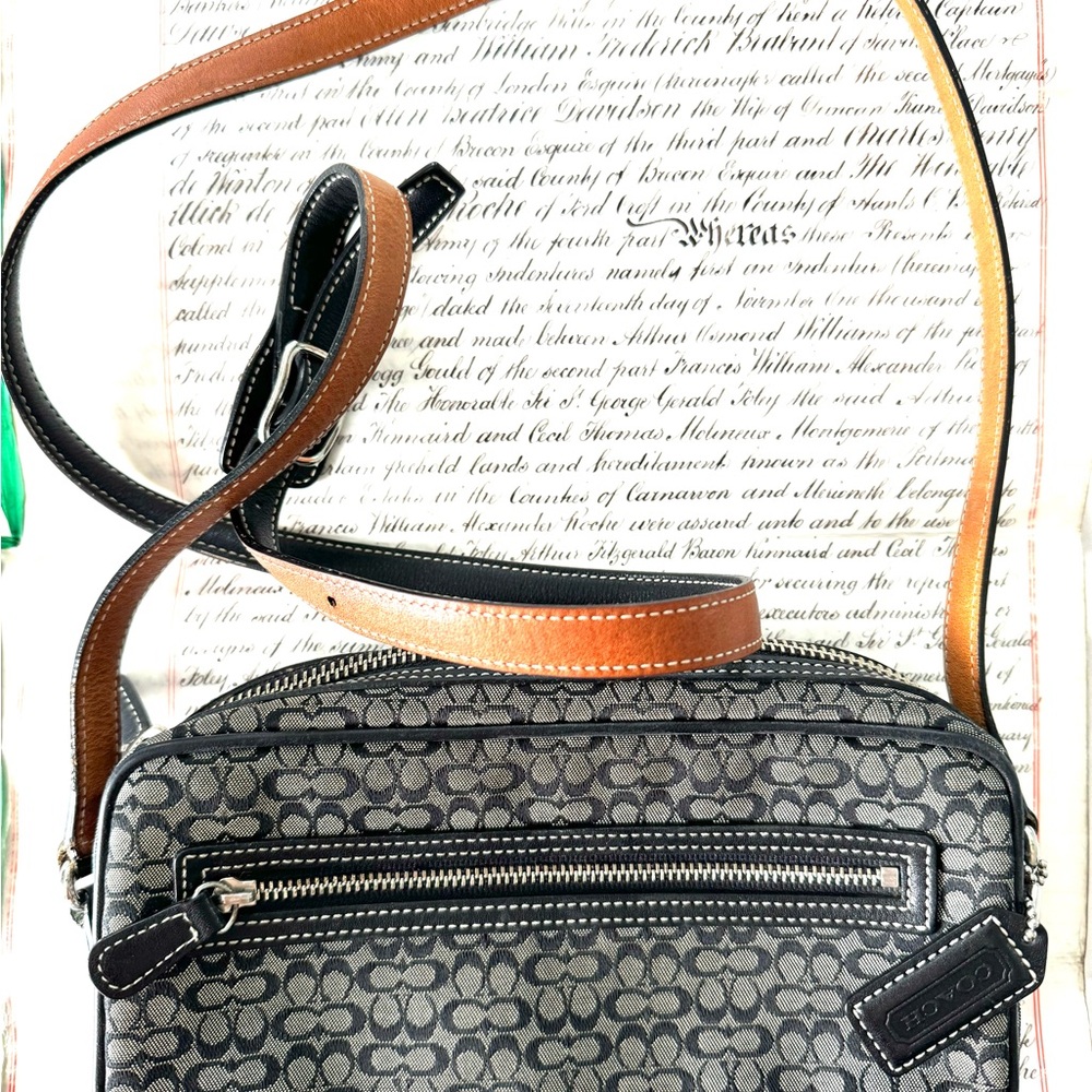 Vintage Coach Crossbody Bag Black Signature with Tan inner strap accent - Picture 3 of 16